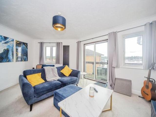 Flat for sale in Barton Stacey, Hampshire