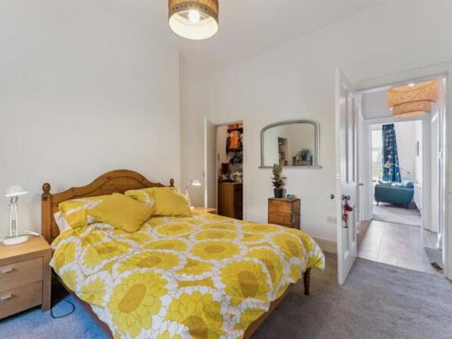 Flat for sale in Hillhead, Scotland