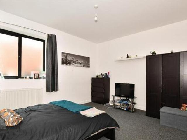 House for sale in East Cliff, Acol