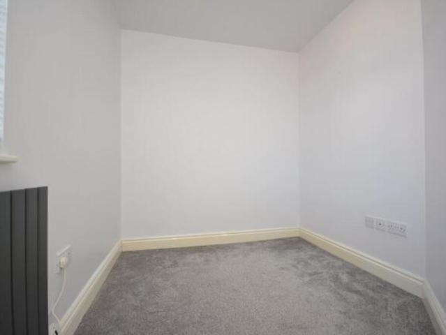 Flat for sale in Acol, Kent