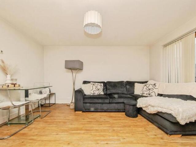 Flat for sale in Stoke, Ipswich