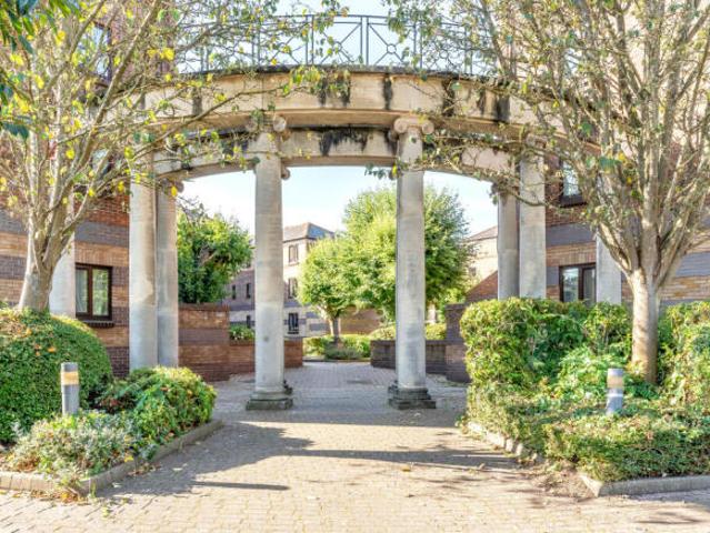 Flat for sale in Redcliffe, Feckenham