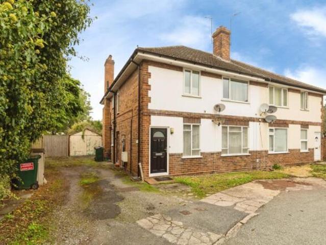 Flat for sale in Hough Green, Two Mills
