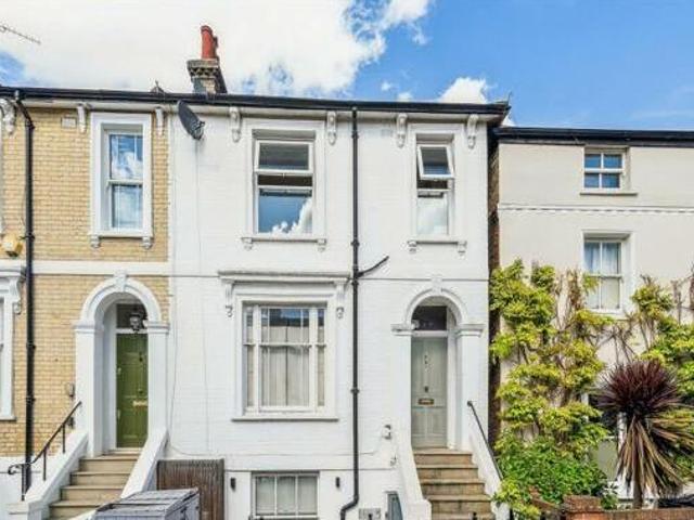 House for sale in Deepcut, Surrey