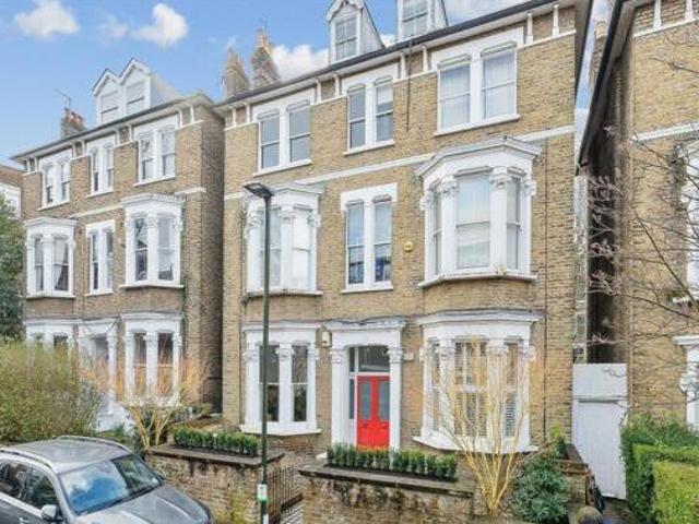 House for sale in Deepcut, Surrey