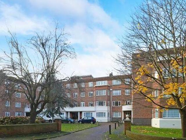 House for sale in Deepcut, Surrey
