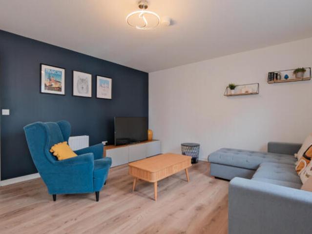 Flat for sale in Hutchesontown, Oatlands