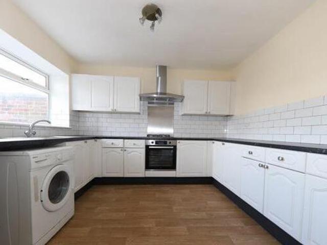 House for sale in Moneyhill, Batchworth