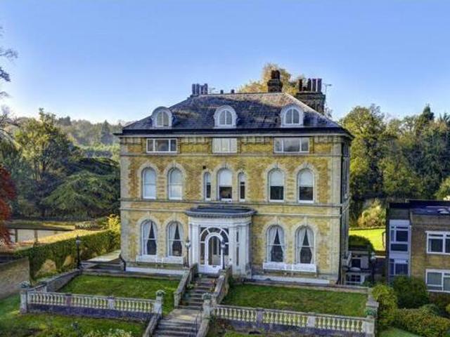 House for sale in Batchworth, Hertfordshire