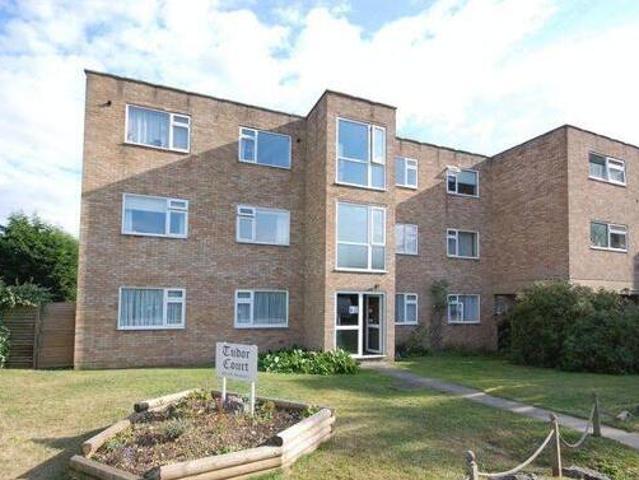 House for sale in Moneyhill, Batchworth