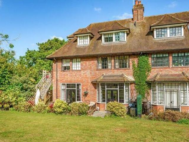 House for sale in Batchworth, Hertfordshire