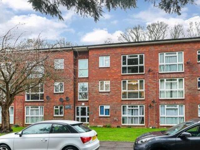 House for sale in Moneyhill, Batchworth