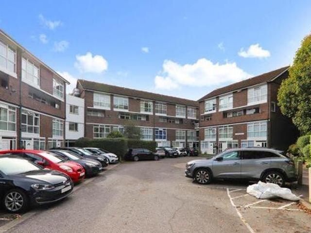 House for sale in Batchworth