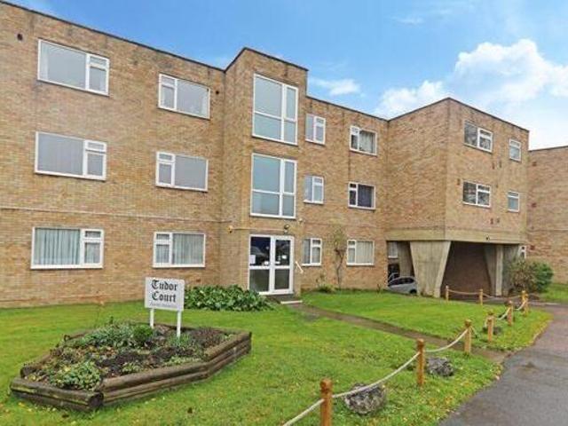 House for sale in Moneyhill, Batchworth