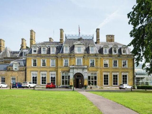House for sale in Batchworth, Hertfordshire