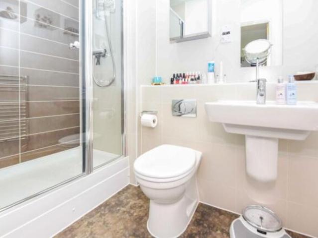 Flat for sale in Brentwood, Essex