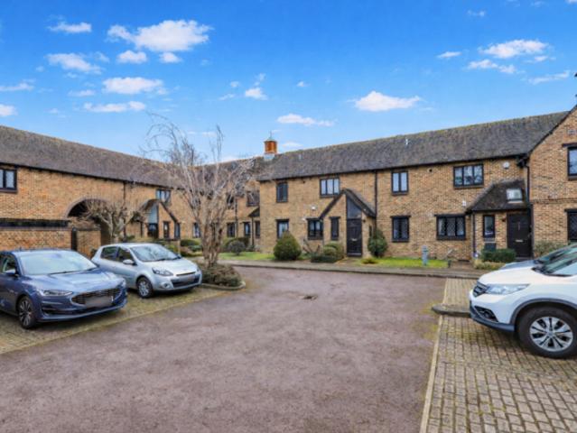 Flat for sale in The Slade, Oxfordshire