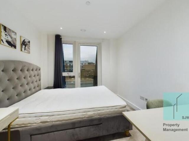 Flat for sale in Hammersmith, Greater London