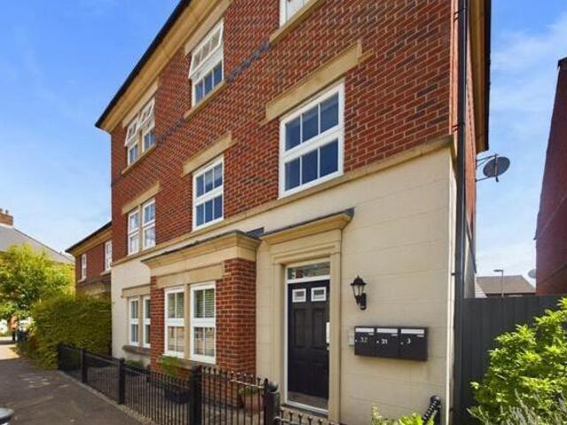House for sale in Halton
