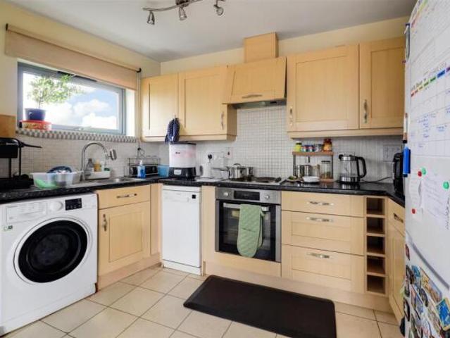 Flat for sale in Petersfield, Cambridge