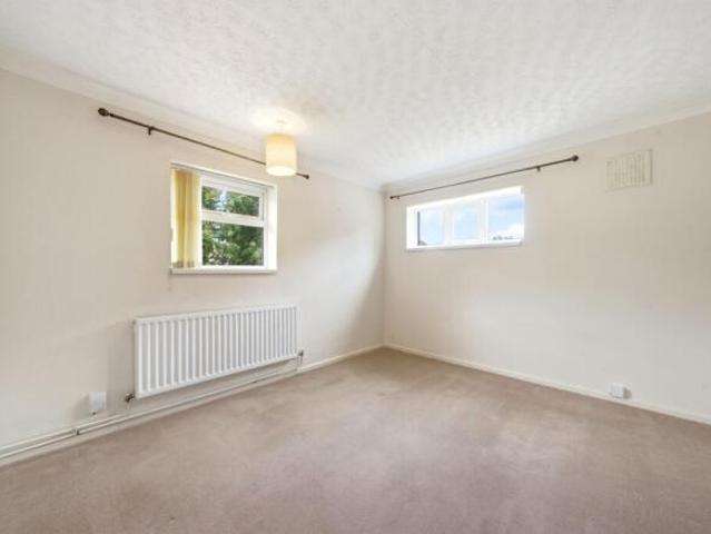 Flat for sale in Arbury, Cambridgeshire