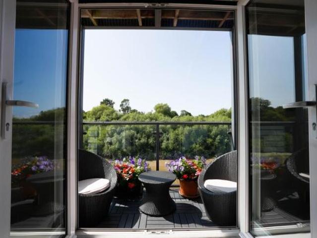 Flat for sale in Two Mills, Cheshire