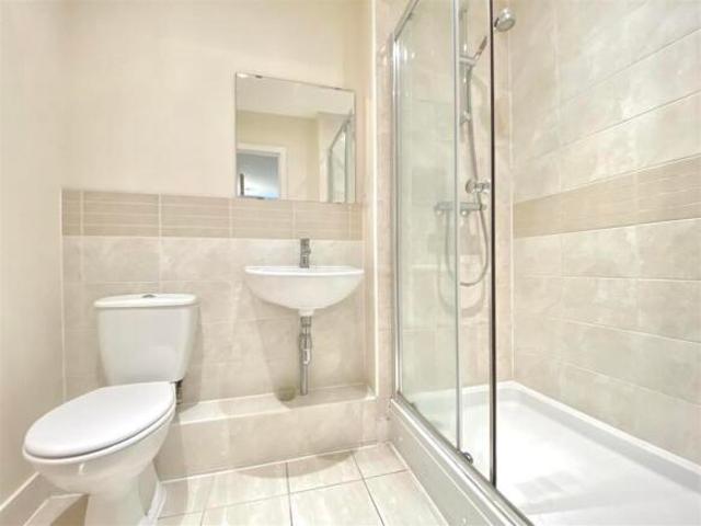 Flat for sale in Midway, Kent