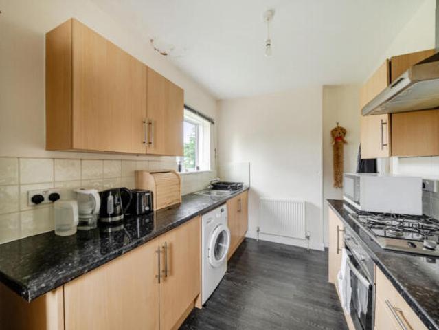 Flat for sale in Alwoodley, West Yorkshire