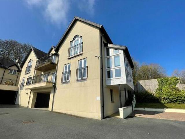 House for sale in Saundersfoot, Wales