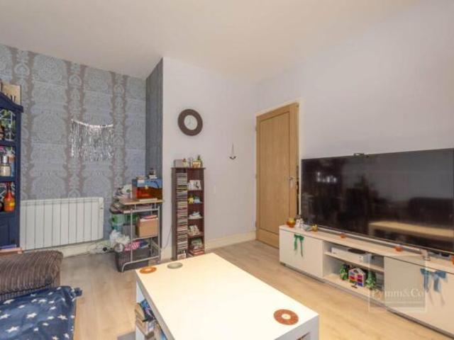 Flat for sale in East Bank, Norfolk