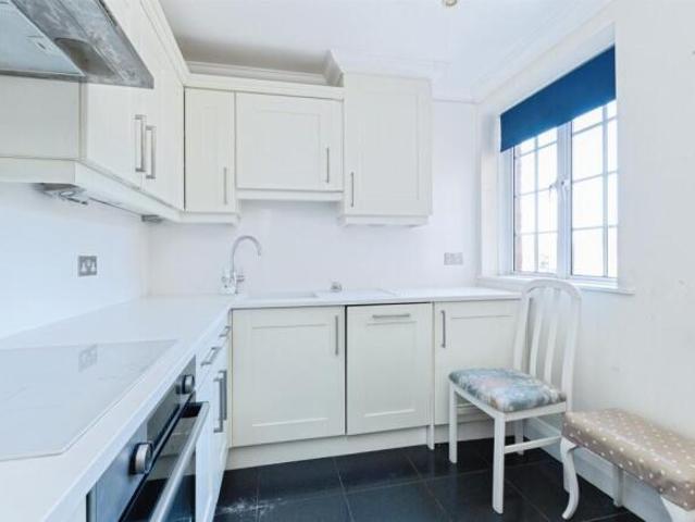 Flat for sale in Boscombe, Bournemouth
