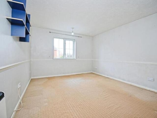 Flat for sale in Wales