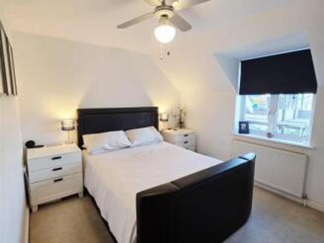 Flat for sale in Roselands, Eastbourne