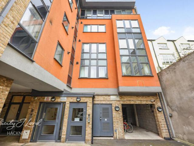 Flat for sale in Cat Hill