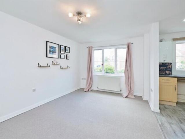 Flat for sale in Spencer, Northampton