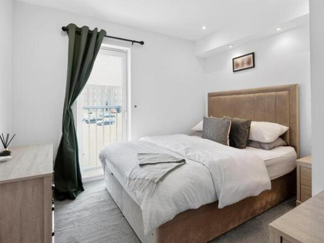 Flat for sale in Maryhill, Scotland