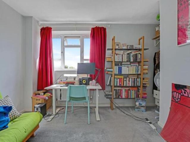 Flat for sale in Sydenham, Greater London