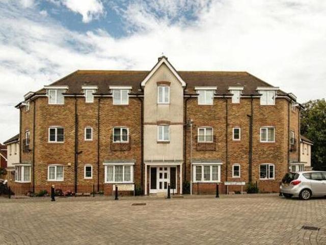 House for sale in Sheerness, Oad Street