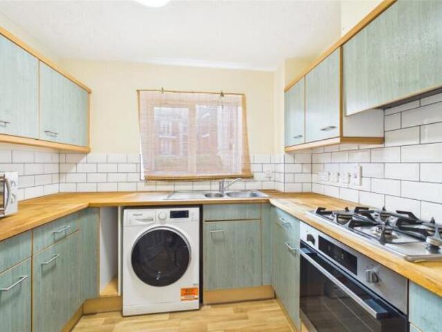 Flat for sale in Kintbury, West Berkshire