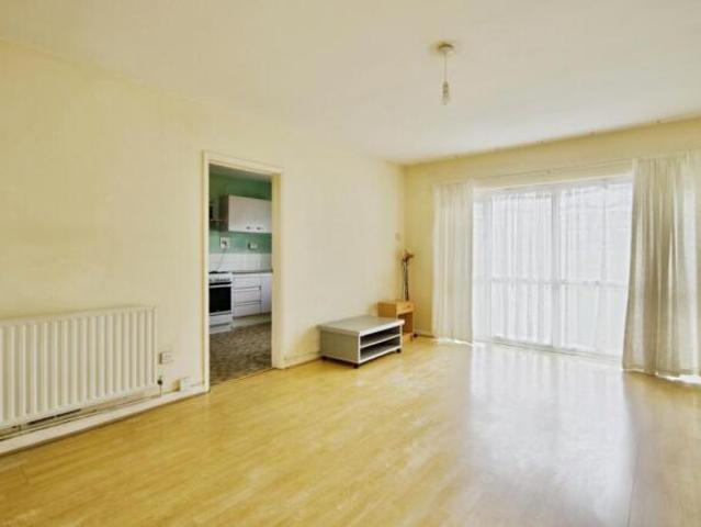 Flat for sale in Walthamstow, Greater London