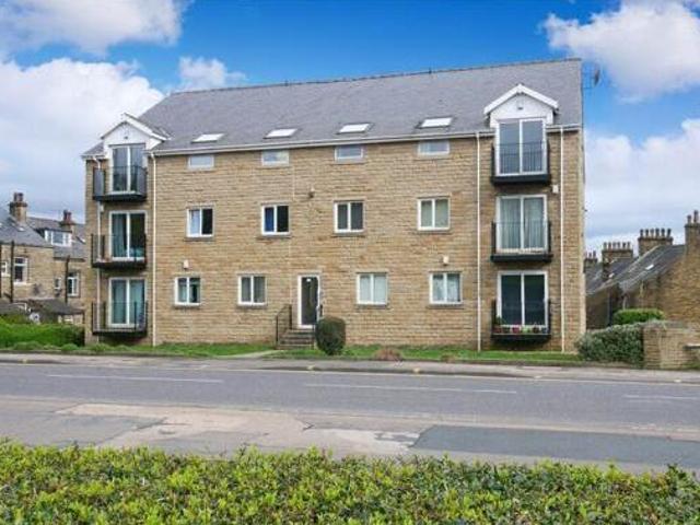House for sale in Baildon, West Yorkshire
