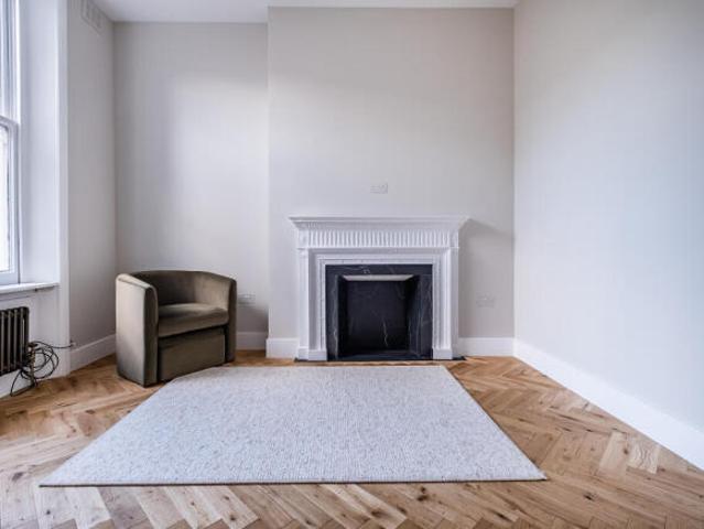 Flat for sale in Cat Hill