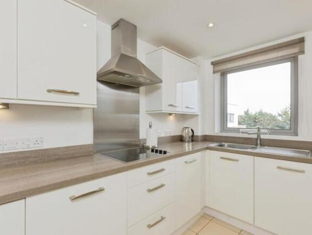 Flat for sale in Sidcup, Greater London