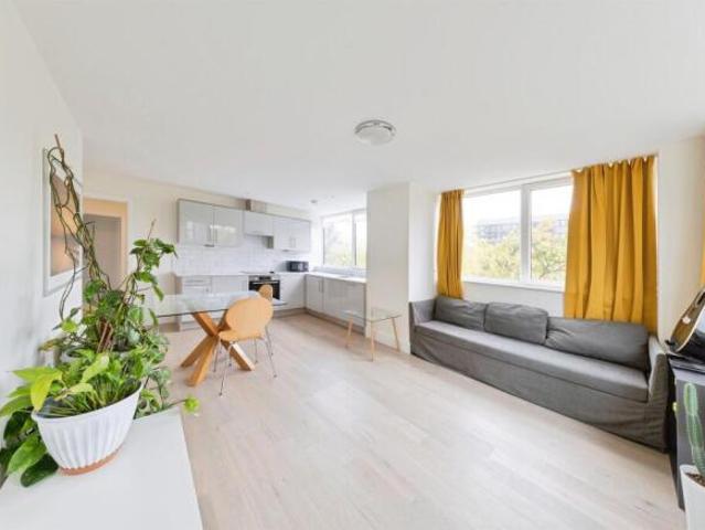 Flat for sale in Wolverton, Milton Keynes