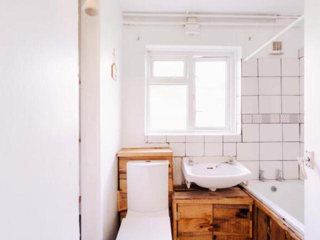 Flat for sale in Feckenham, City Of Bristol