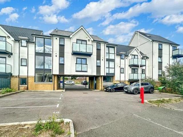 House for sale in Oad Street, Kent