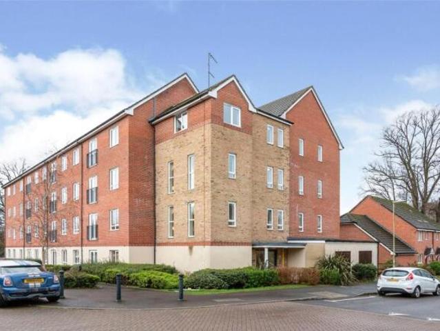 Flat for sale in Priest Down, Hampshire
