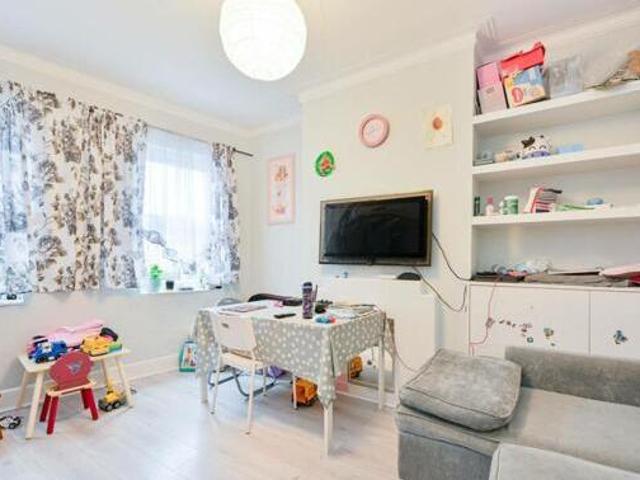 House for sale in Brentford End, Greater London