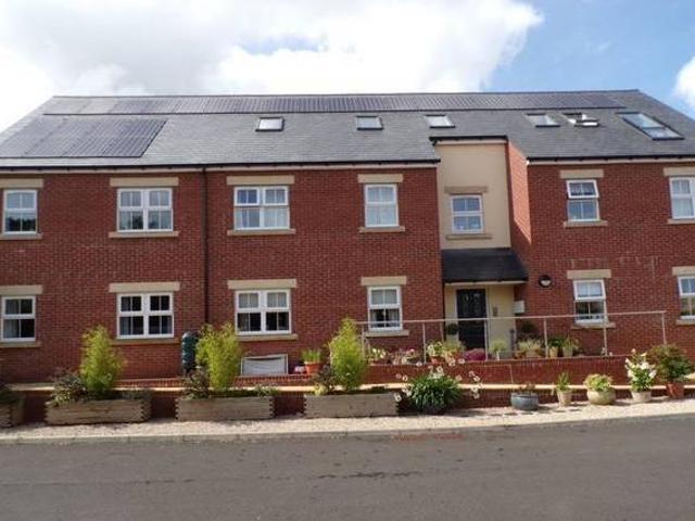 House for sale in Holystone, North Tyneside