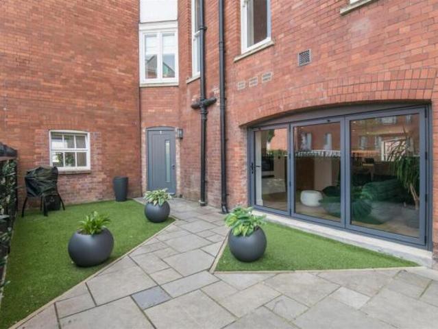 Flat for sale in Watergate, Devon